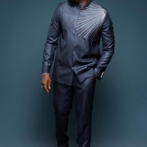 Costume africain bleu de nuit